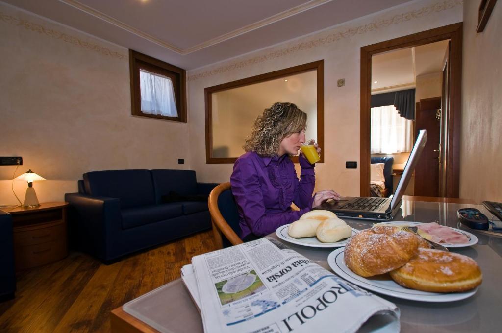 Hotel Aurora Wellness&SPA Tivoli Terme Zimmer foto