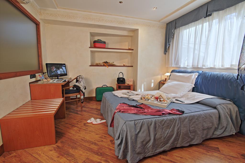 Hotel Aurora Wellness&SPA Tivoli Terme Zimmer foto