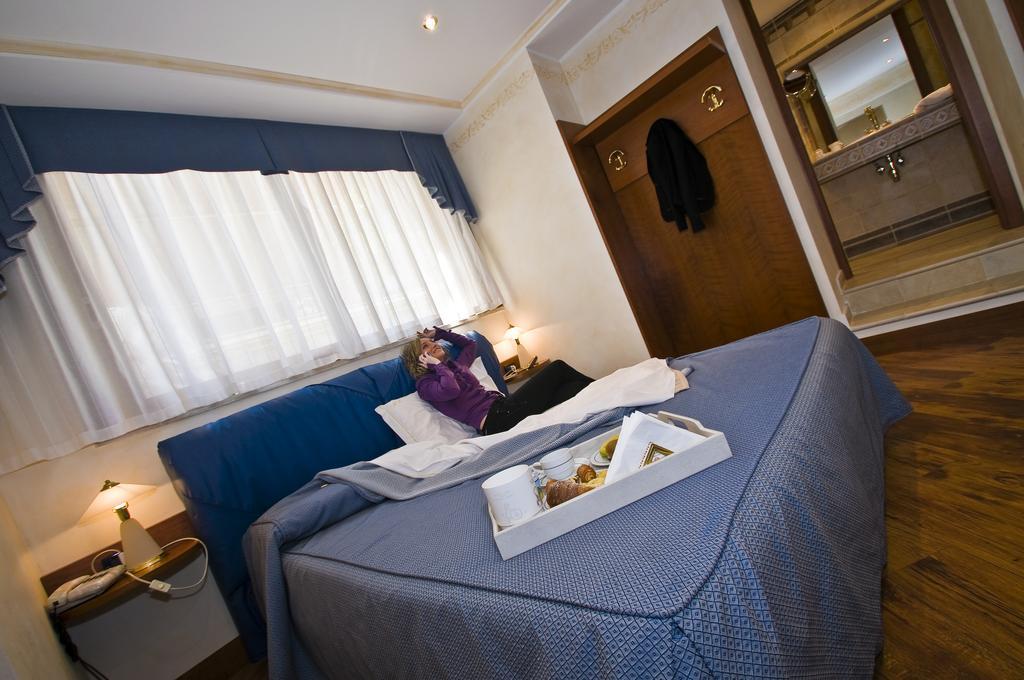 Hotel Aurora Wellness&SPA Tivoli Terme Zimmer foto